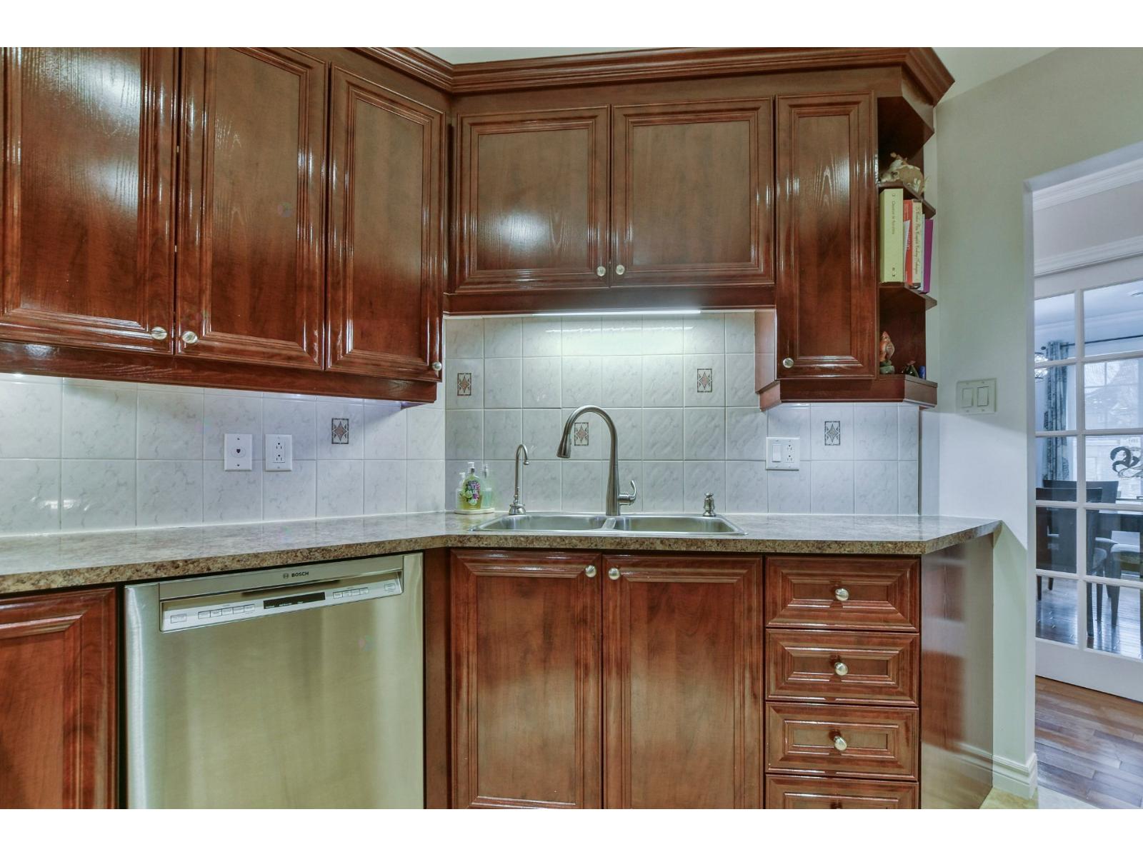 2368 Boul. Lafontaine, #201 Property Photo 13