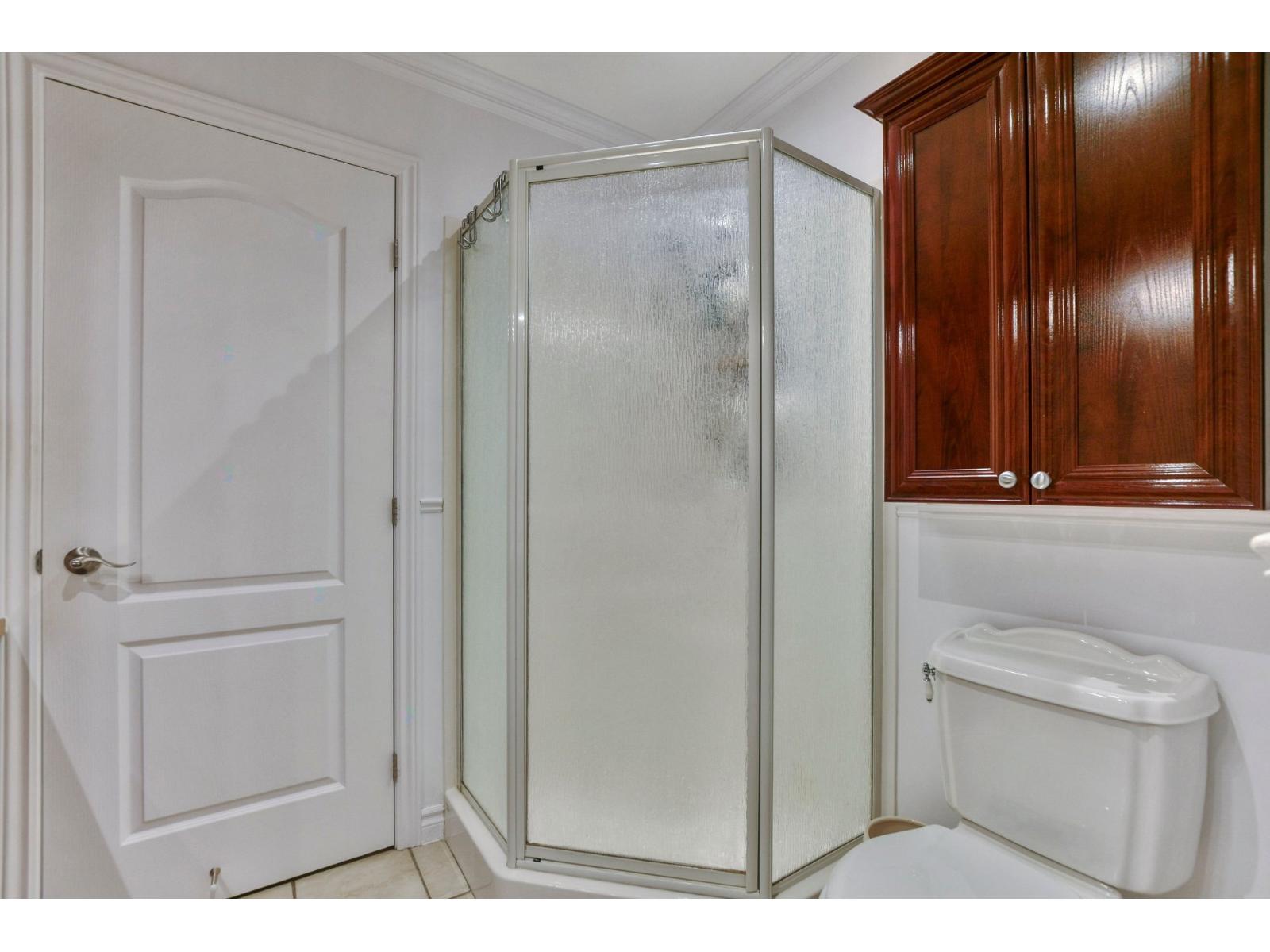 2368 Boul. Lafontaine, #201 Property Photo 23