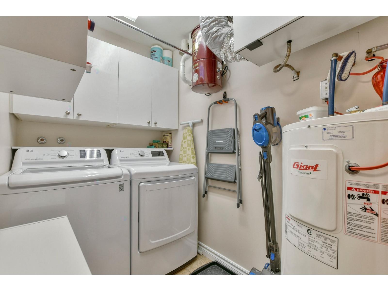 2368 Boul. Lafontaine, #201 Property Photo 25