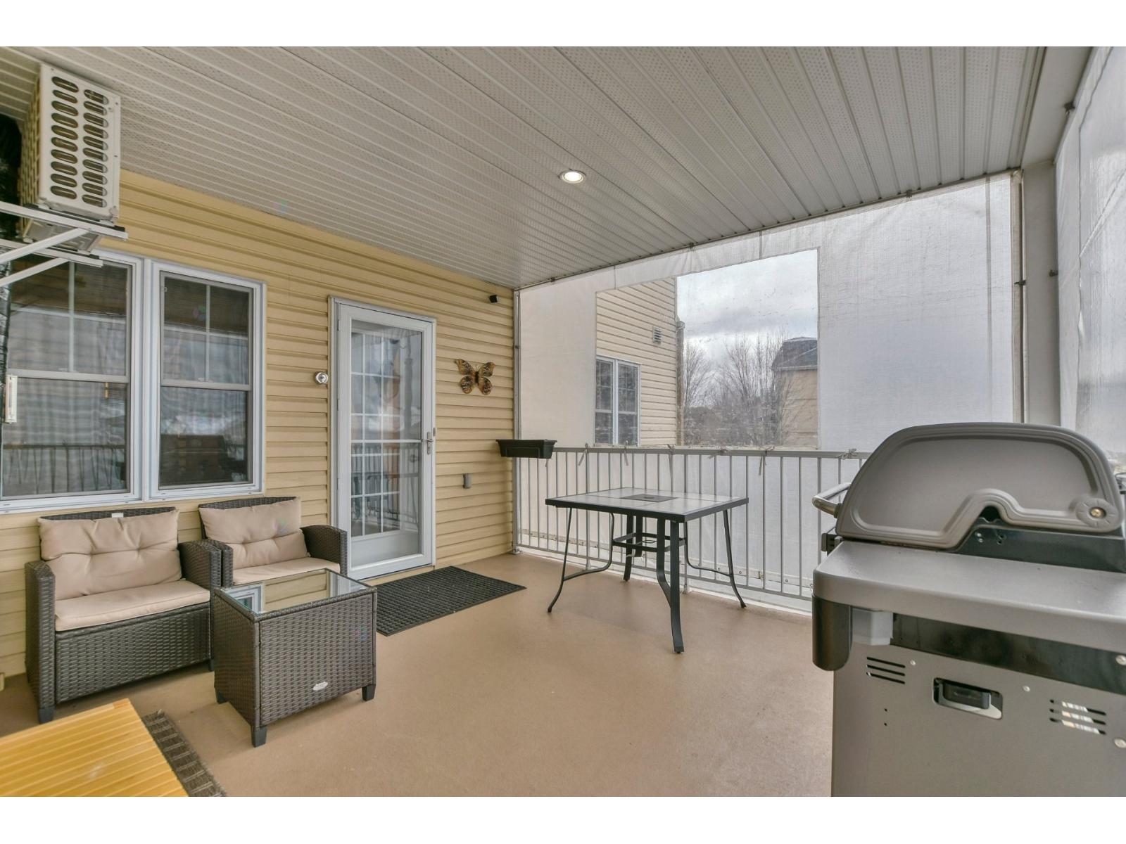 2368 Boul. Lafontaine, #201 Property Photo 27