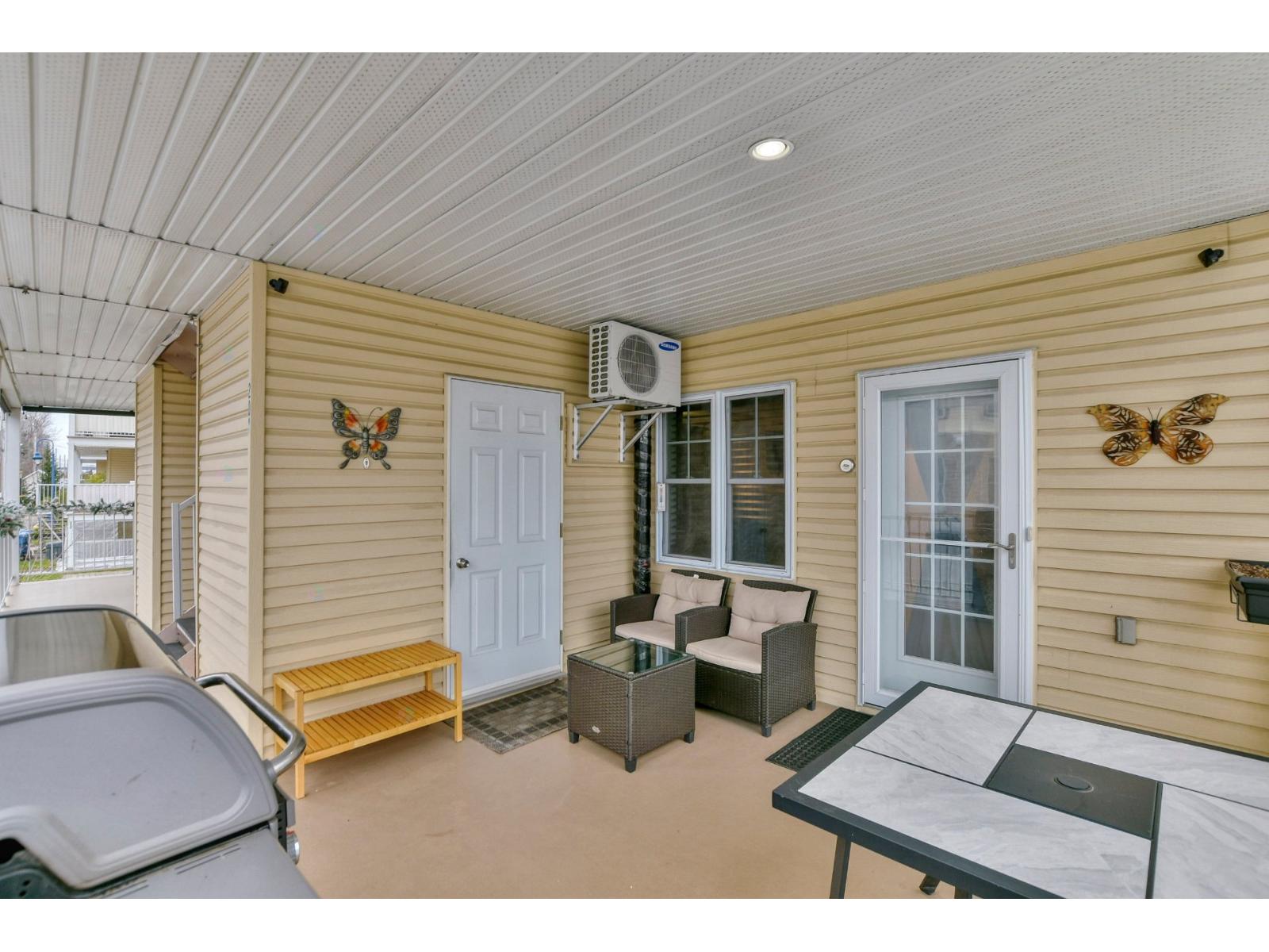 2368 Boul. Lafontaine, #201 Property Photo 28