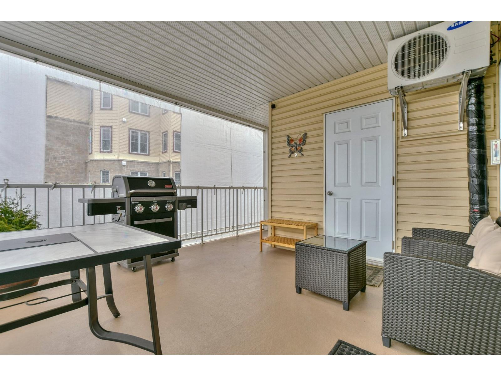 2368 Boul. Lafontaine, #201 Property Photo 29