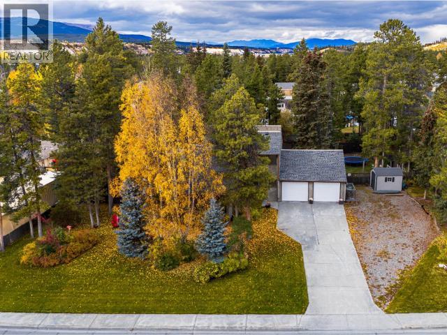 203 Alsek Road Property Photo 2