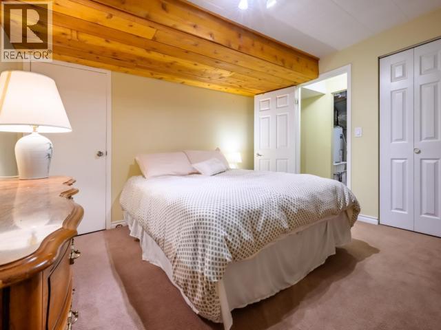 203 Alsek Road Property Photo 6