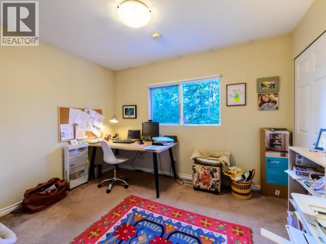 203 Alsek Road Property Photo 11