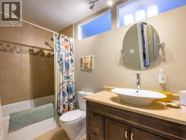 203 Alsek Road Property Photo 12