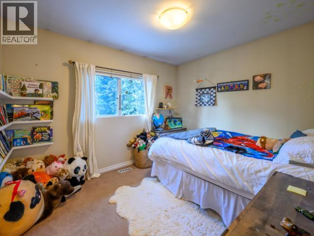 203 Alsek Road Property Photo 13
