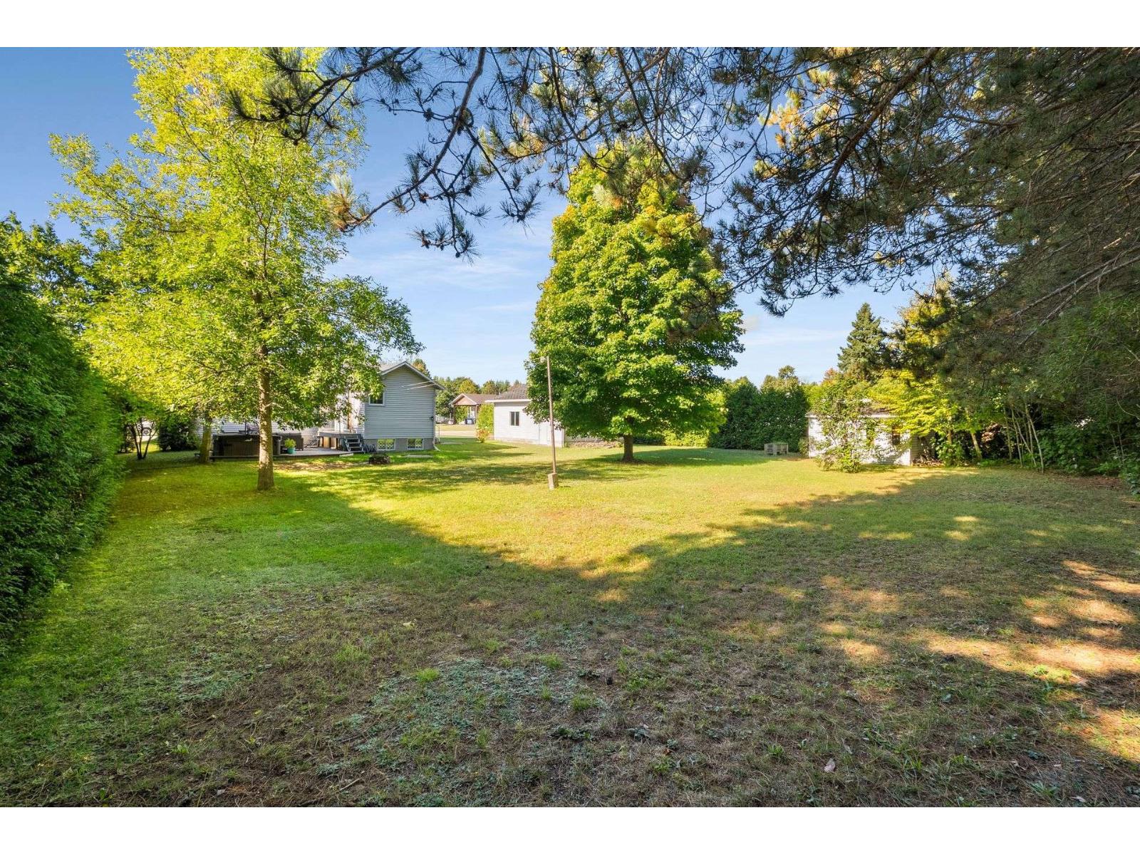 201 Rue Lacroix Property Photo 29