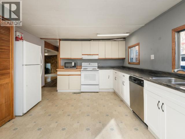 35 Maple Street Property Photo 7
