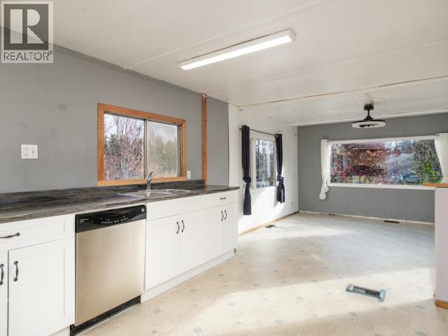 35 Maple Street Property Photo 9