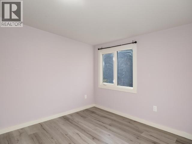 35 Maple Street Property Photo 18