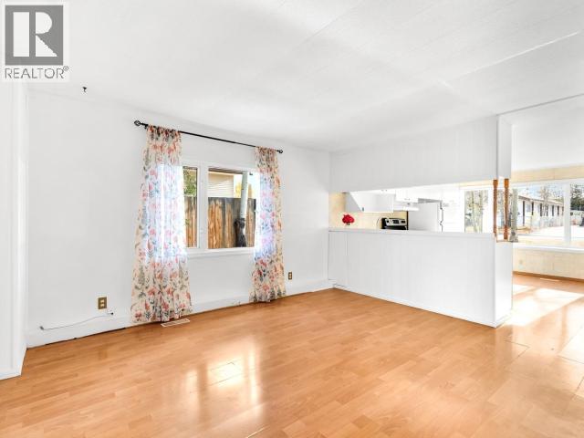 6 Willow Crescent Property Photo 3