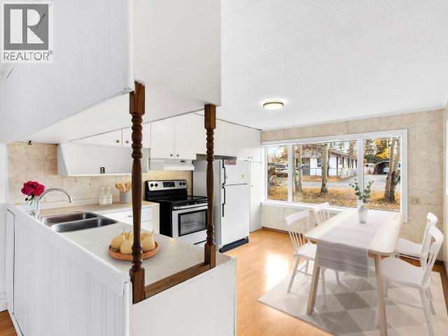 6 Willow Crescent Property Photo 7