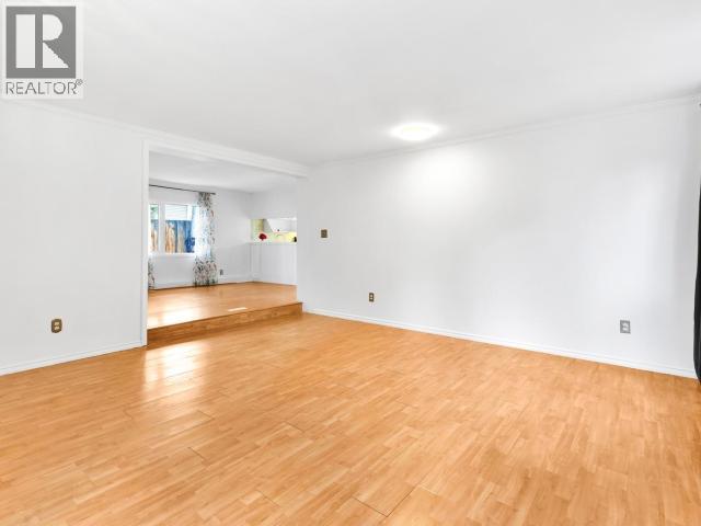 6 Willow Crescent Property Photo 14