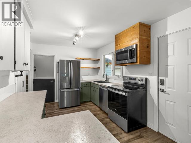 30 Takhini Ave Property Photo 12
