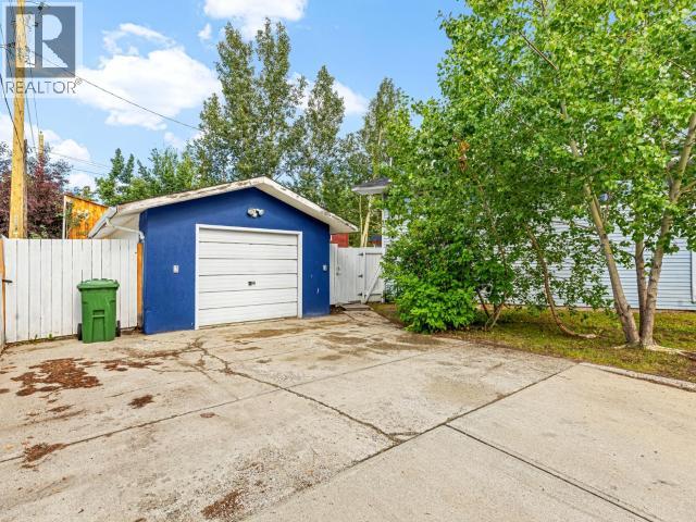 30 Takhini Ave Property Photo 31