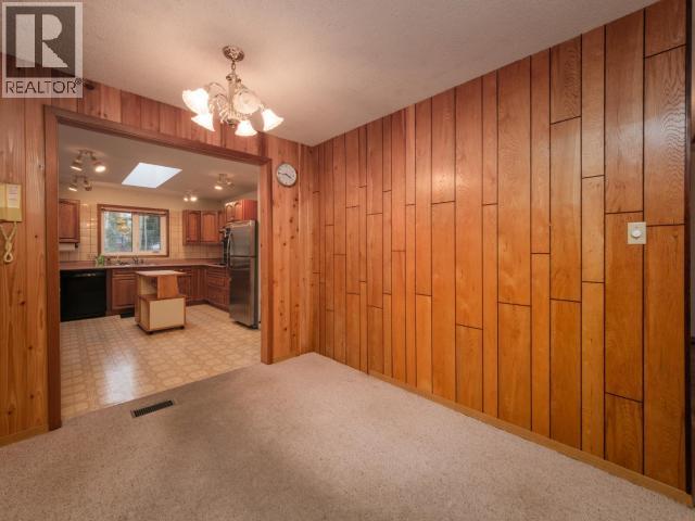207 Squanga Ave Property Photo 6