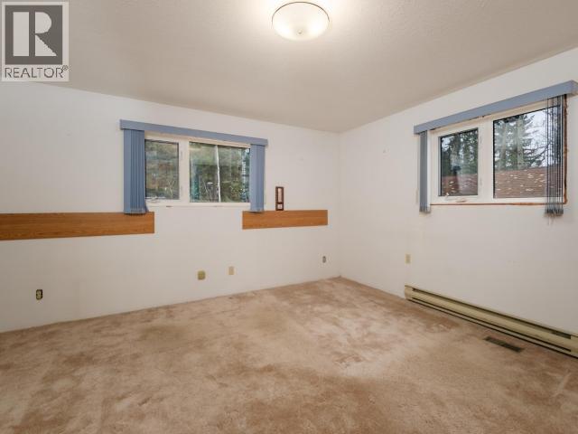 207 Squanga Ave Property Photo 16