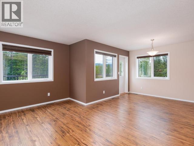3-15 Goldeneye Place Property Photo 4