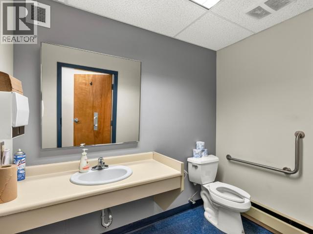 2285 2nd Avenue Property Photo 9