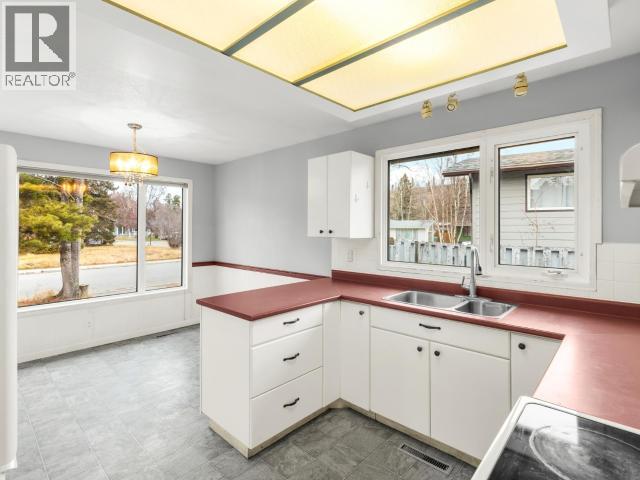 25 Mcquesten Road Property Photo 7