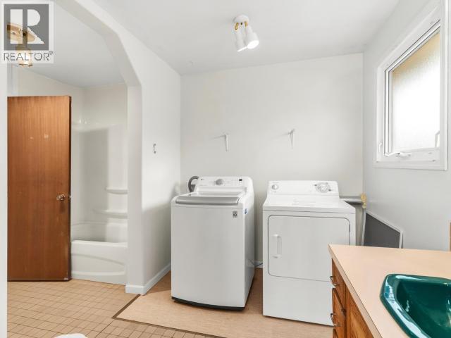 25 Mcquesten Road Property Photo 12