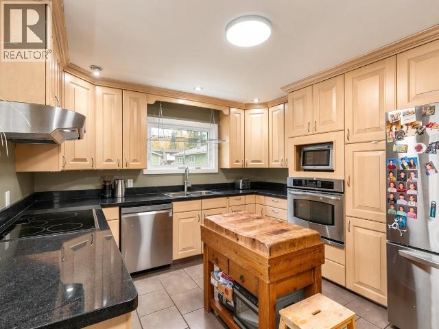 29 10th Avenue Property Photo 10