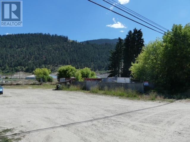 353 Shuswap Avenue Property Photo 5