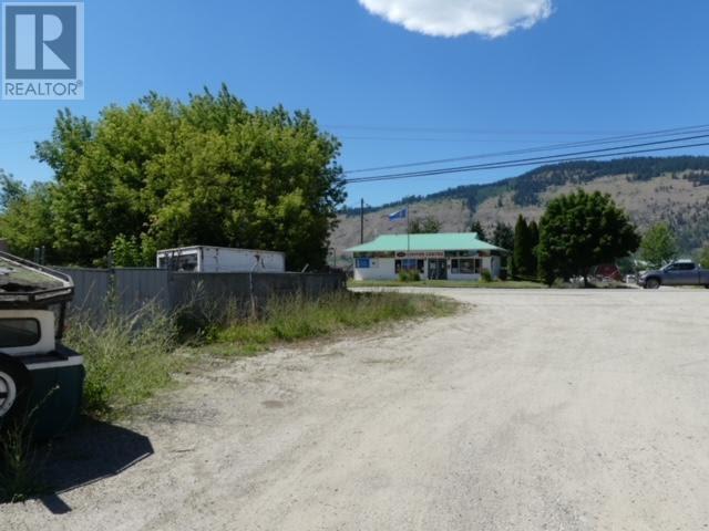 353 Shuswap Avenue Property Photo 6