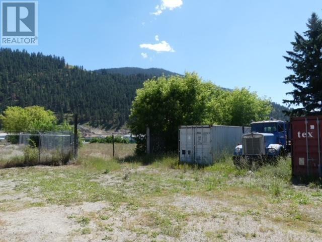 353 Shuswap Avenue Property Photo 9