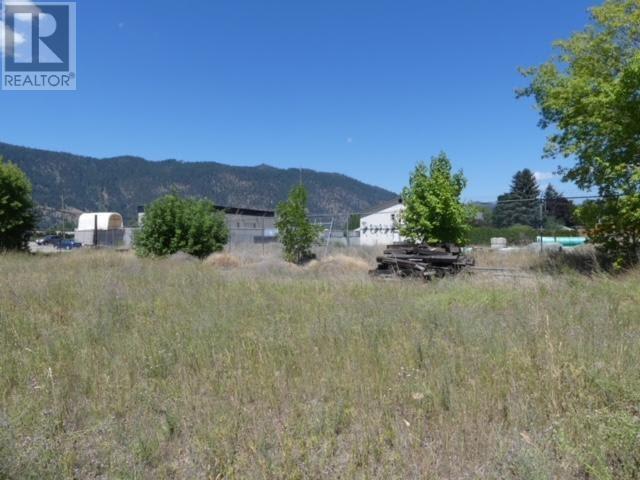 353 Shuswap Avenue Property Photo 16