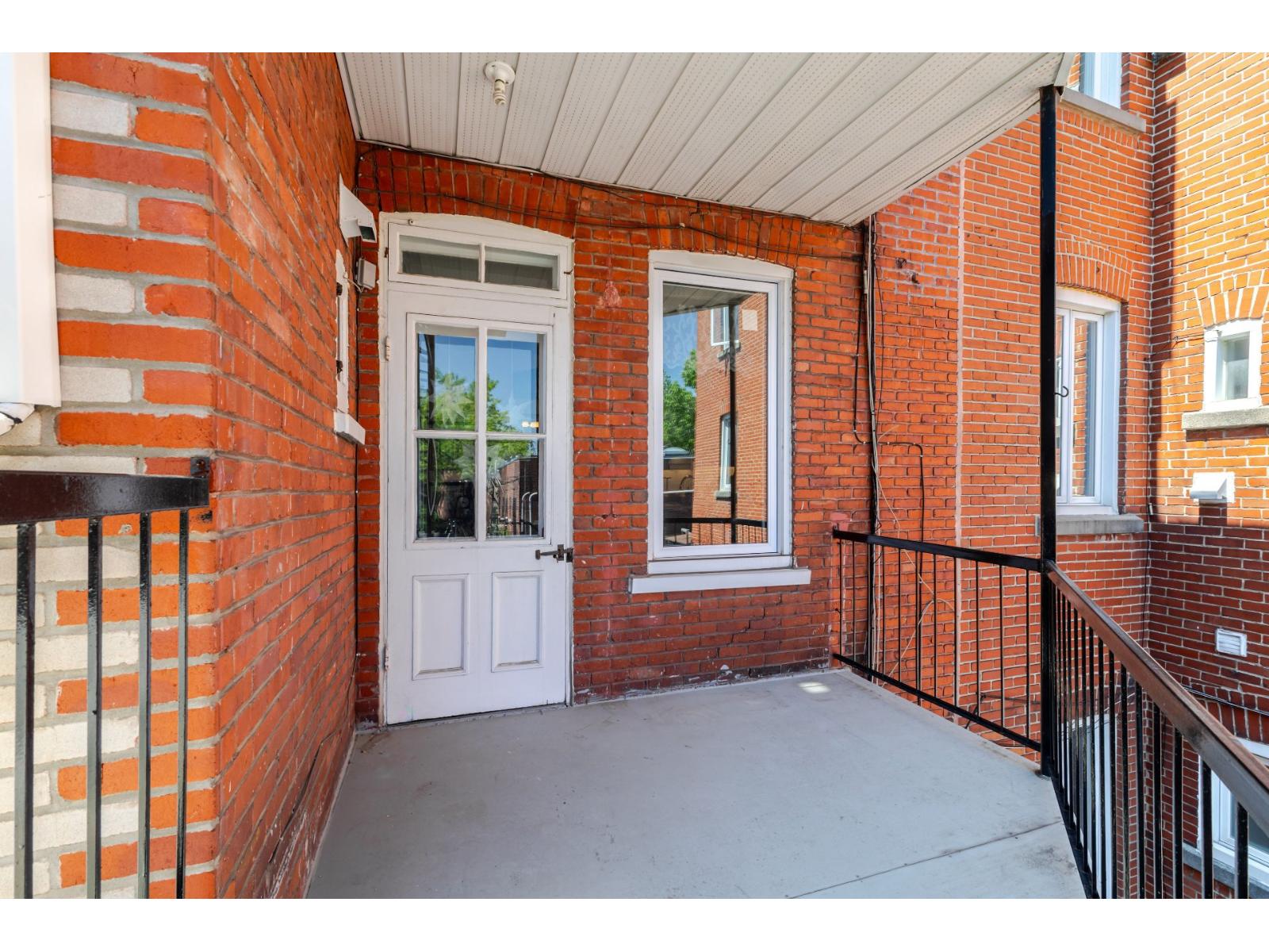 958 Boul. St-joseph E. Property Photo 27