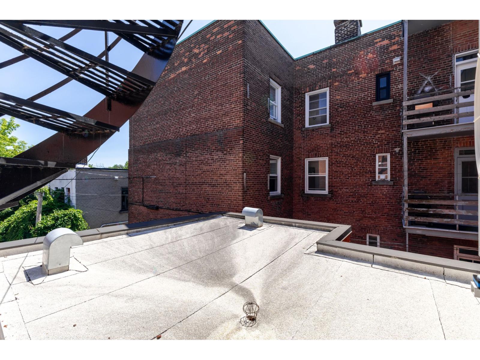 958 Boul. St-joseph E. Property Photo 29