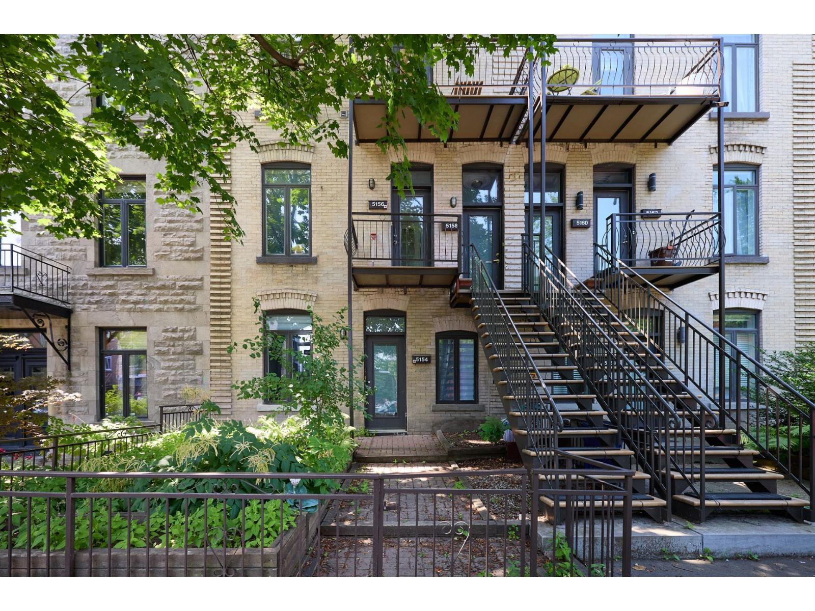 5154 Av. De L'esplanade Property Photo 1