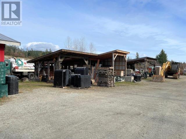 5005 Tomkinson Road Property Photo 4