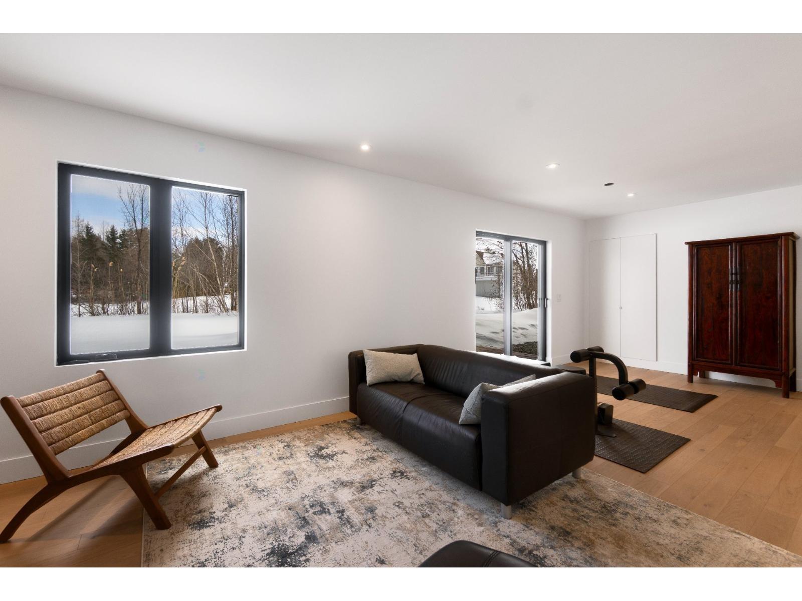 692z Ch. Des Baies Property Photo 35