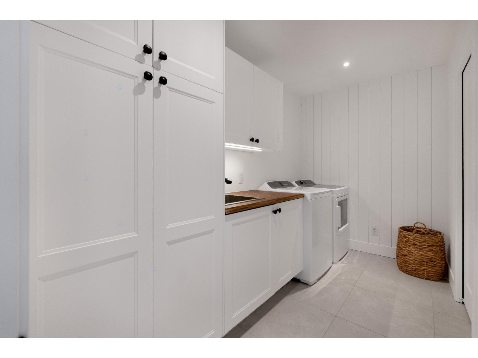 692z Ch. Des Baies Property Photo 39