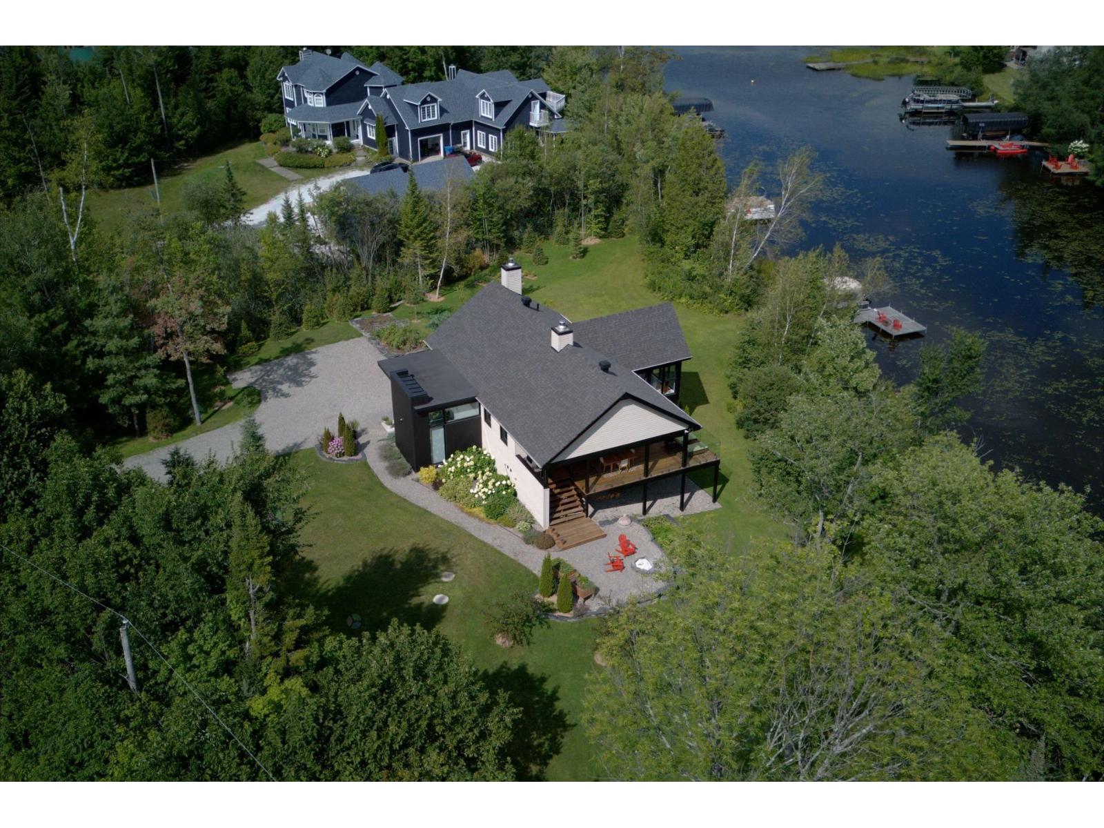 692z Ch. Des Baies Property Photo 57