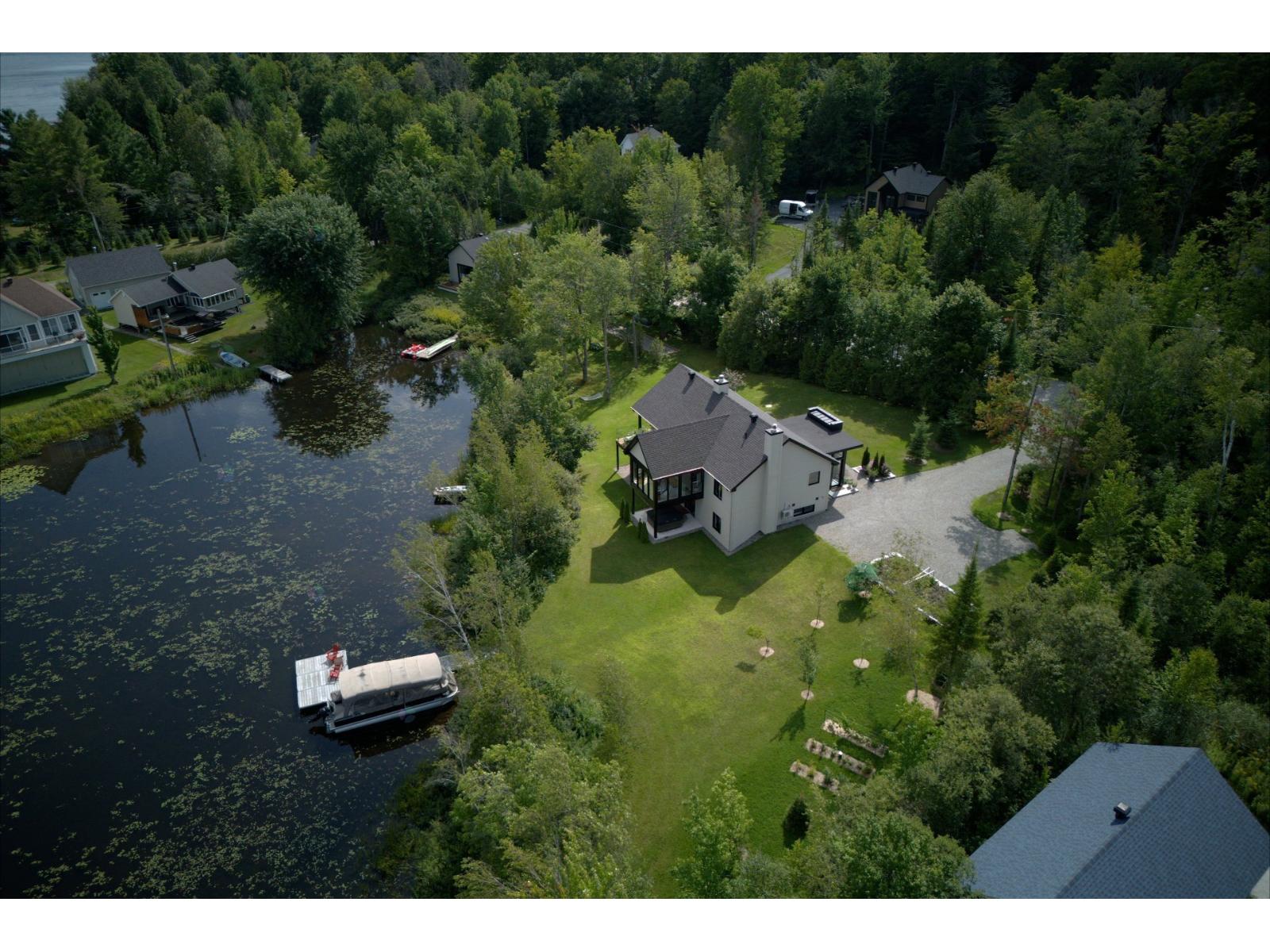 692z Ch. Des Baies Property Photo 61
