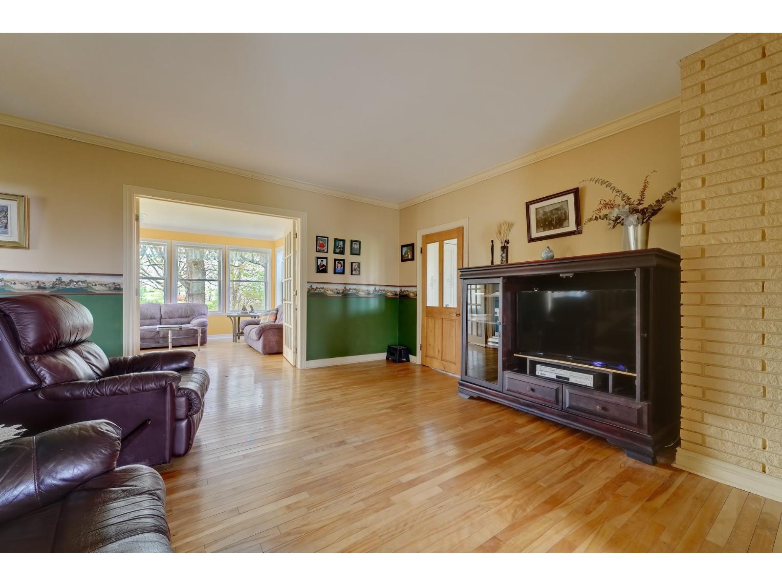 204z Route 116 O. Property Photo 13