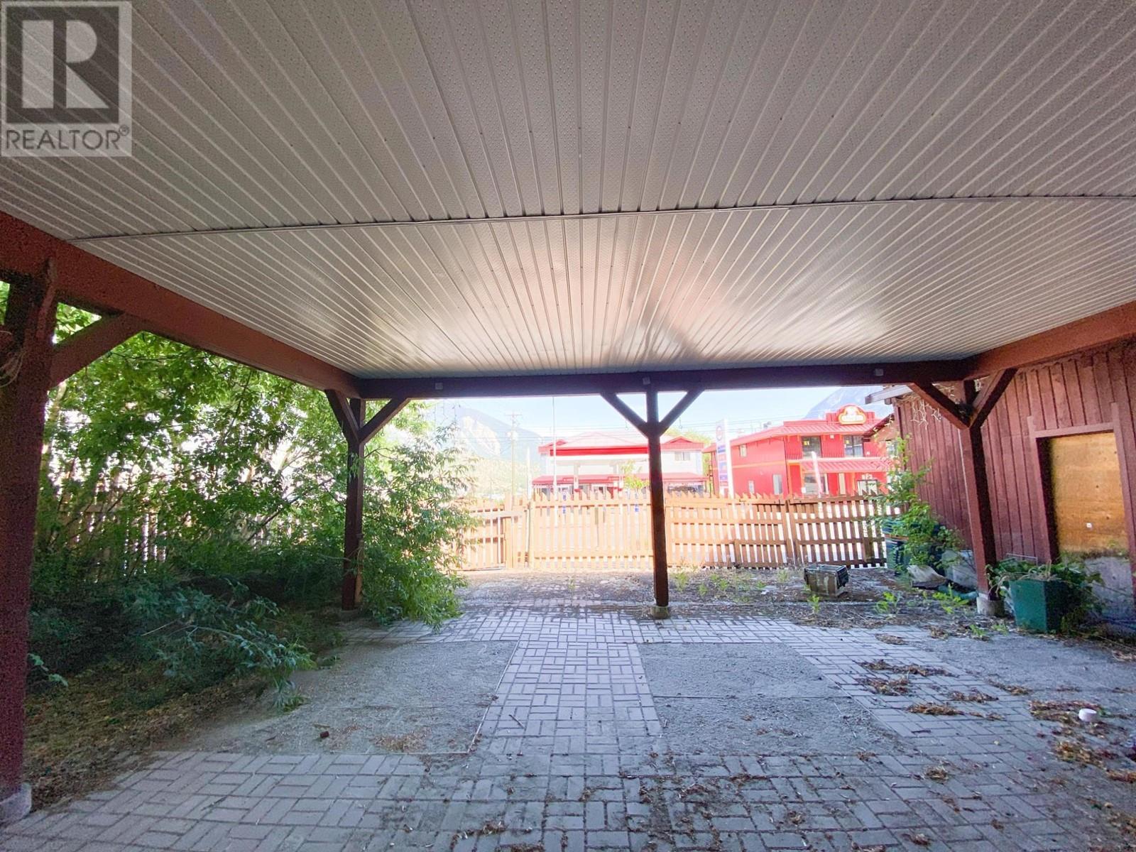 705 Main Street Property Photo 50