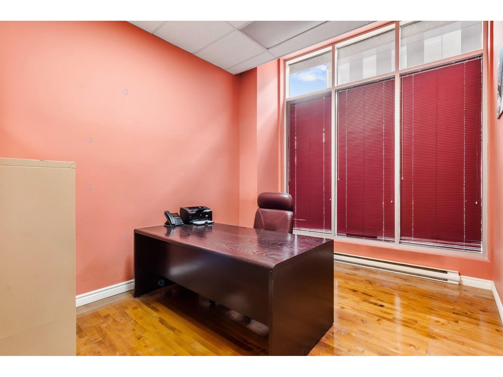 304 Rue St-antoine E. Property Photo 10
