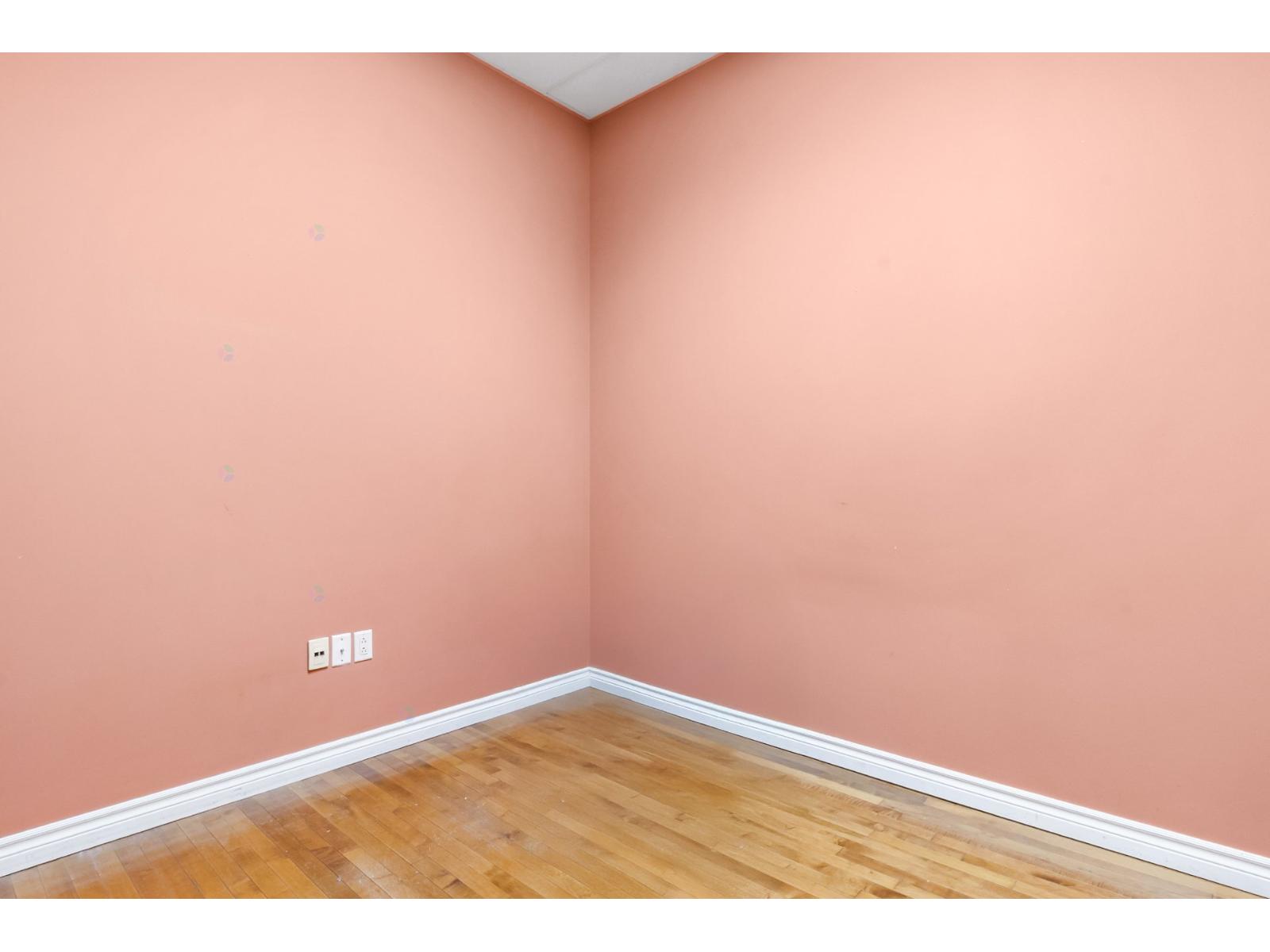 304 Rue St-antoine E. Property Photo 14