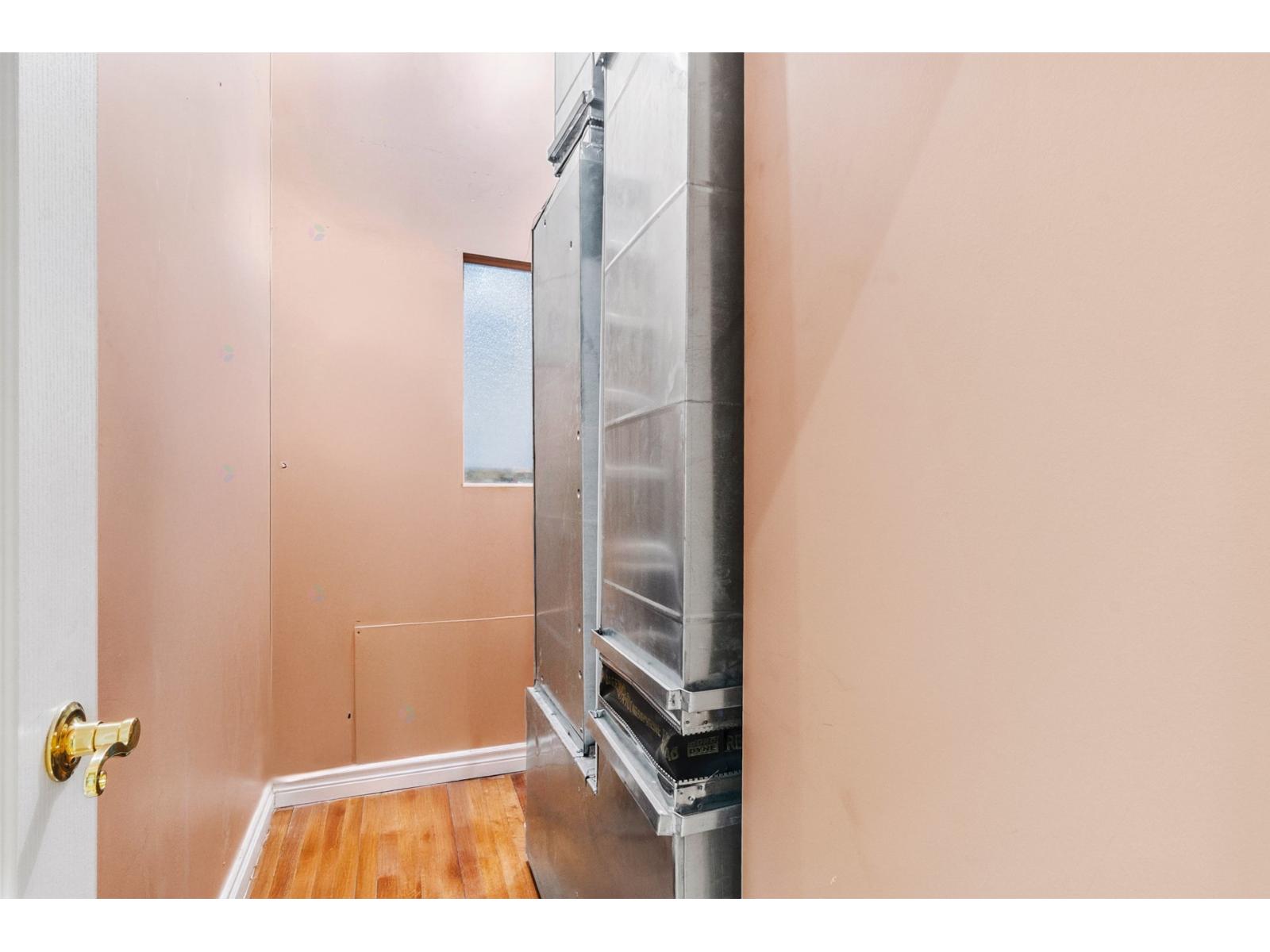 304 Rue St-antoine E. Property Photo 17