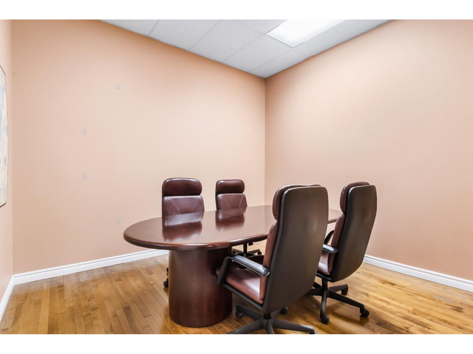 304 Rue St-antoine E. Property Photo 18