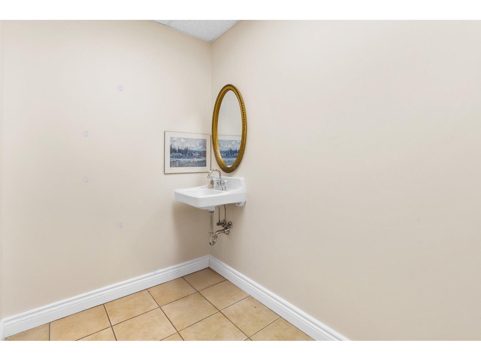 304 Rue St-antoine E. Property Photo 19