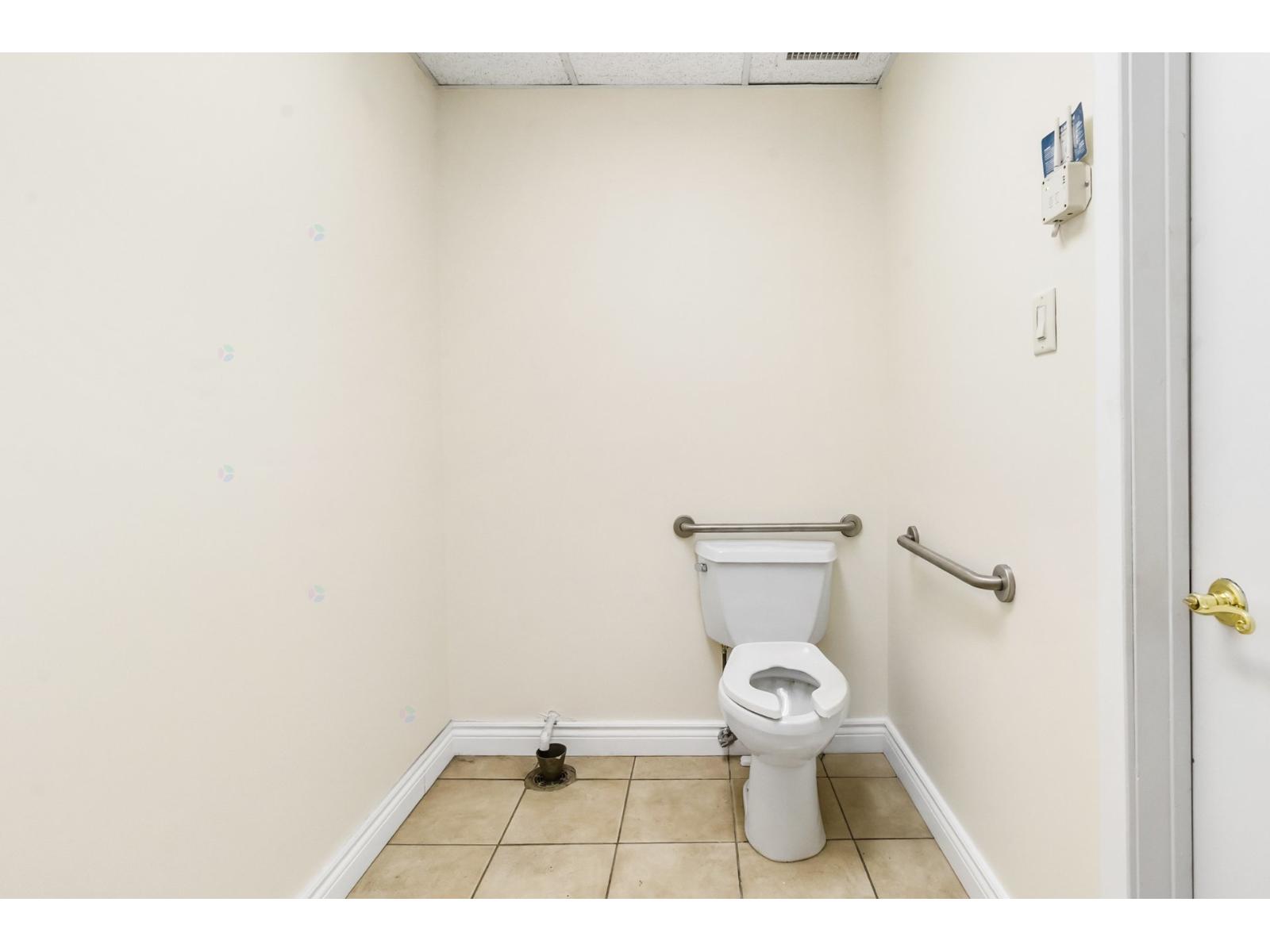 304 Rue St-antoine E. Property Photo 20