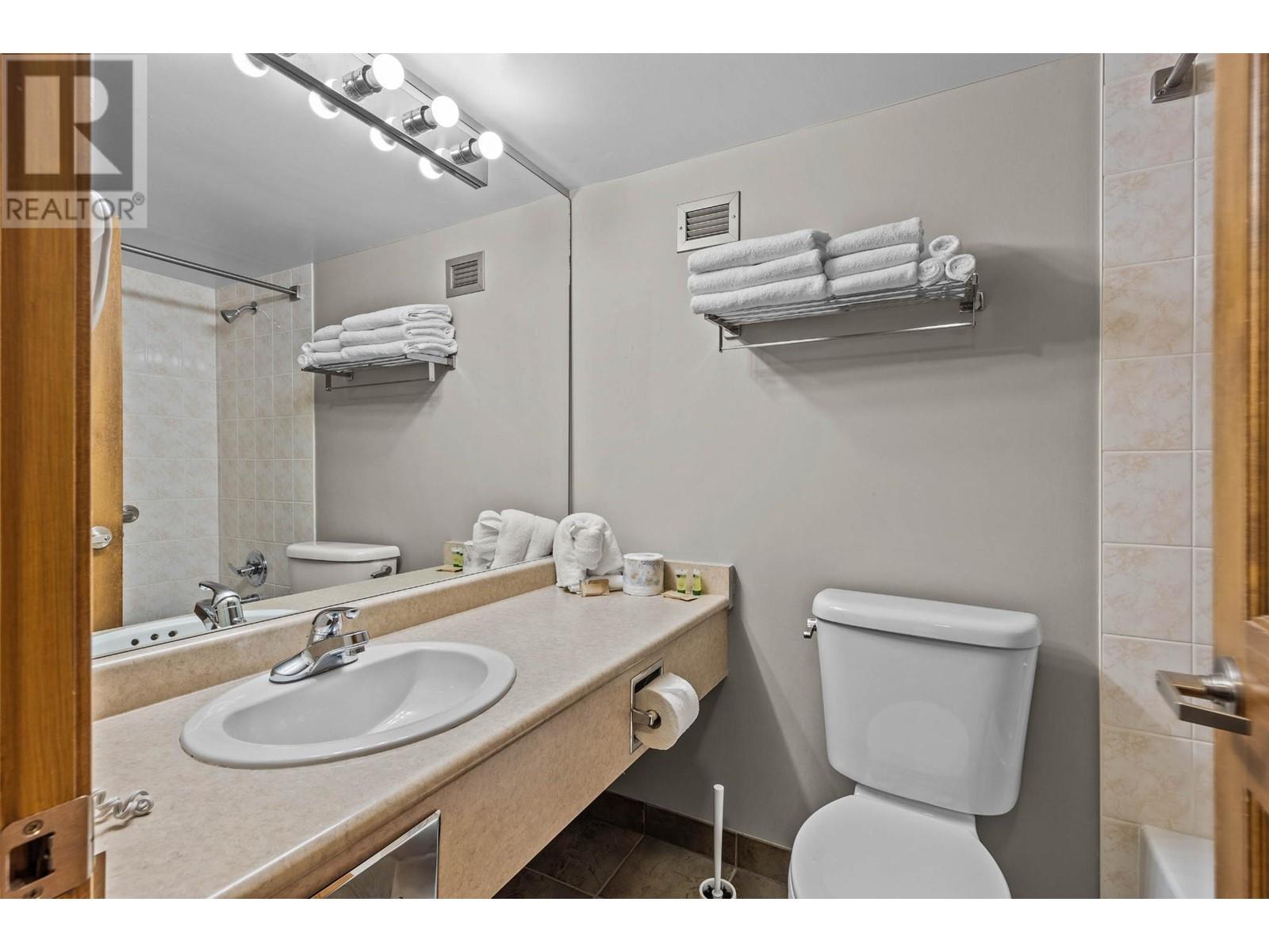 3220 Village Way Unit# 433 Property Photo 14