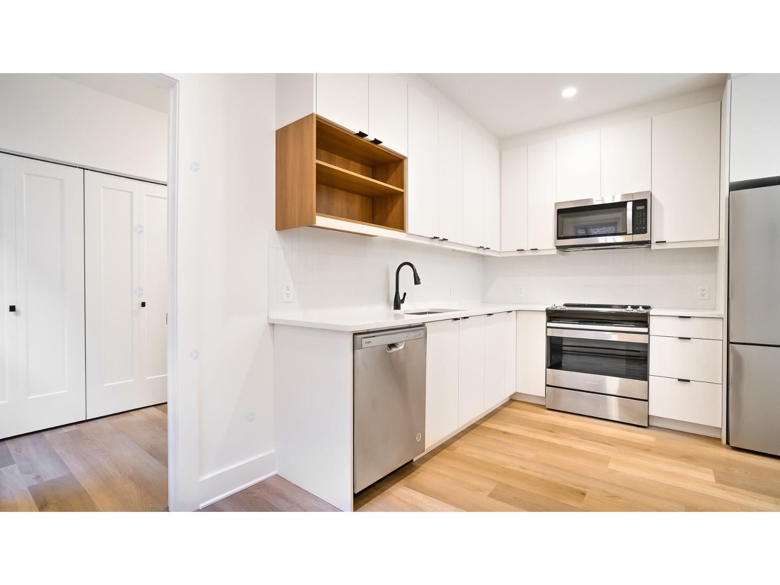 2106 Av. Claremont, #43 Property Photo 1