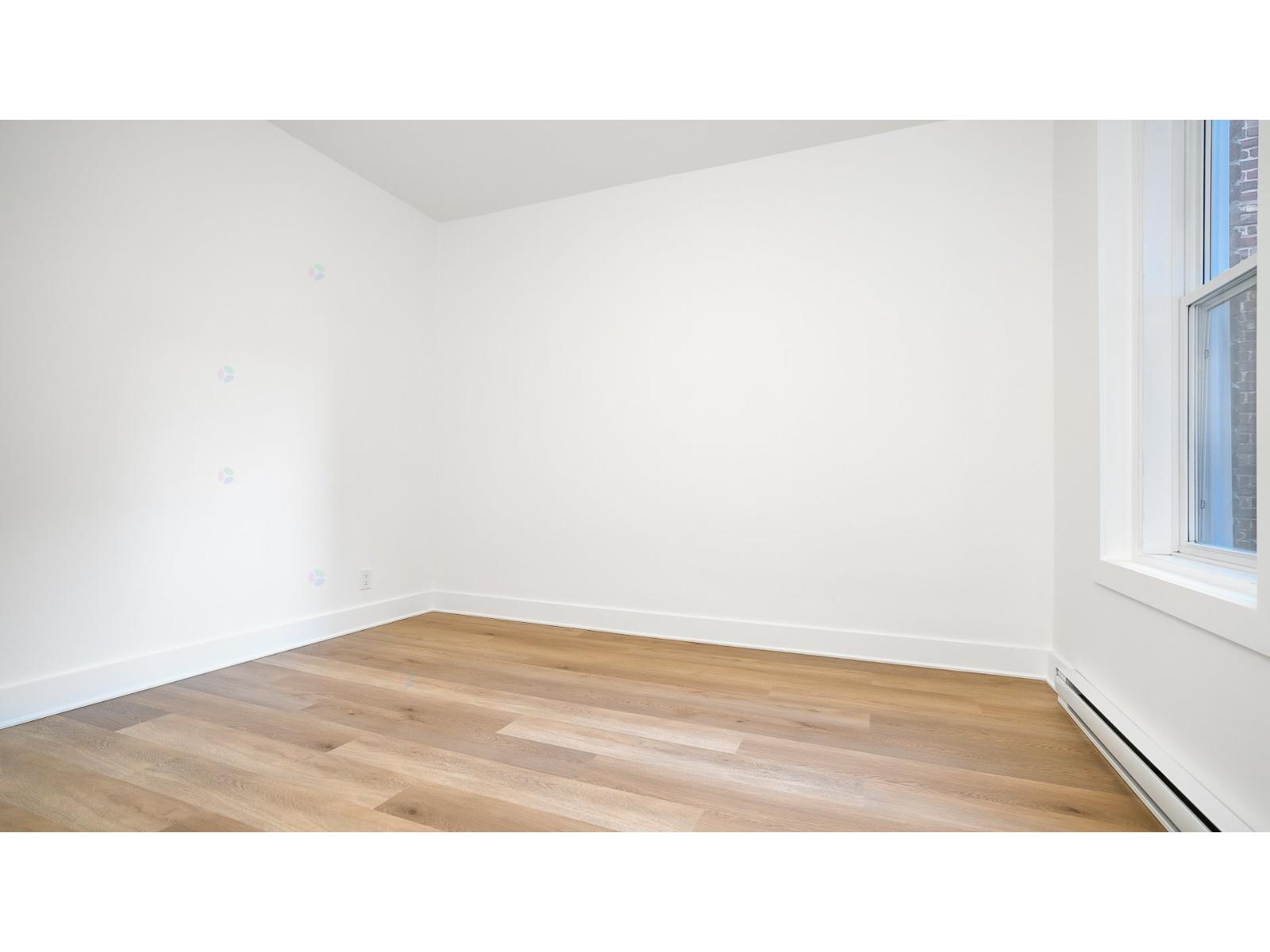 2106 Av. Claremont, #43 Property Photo 17